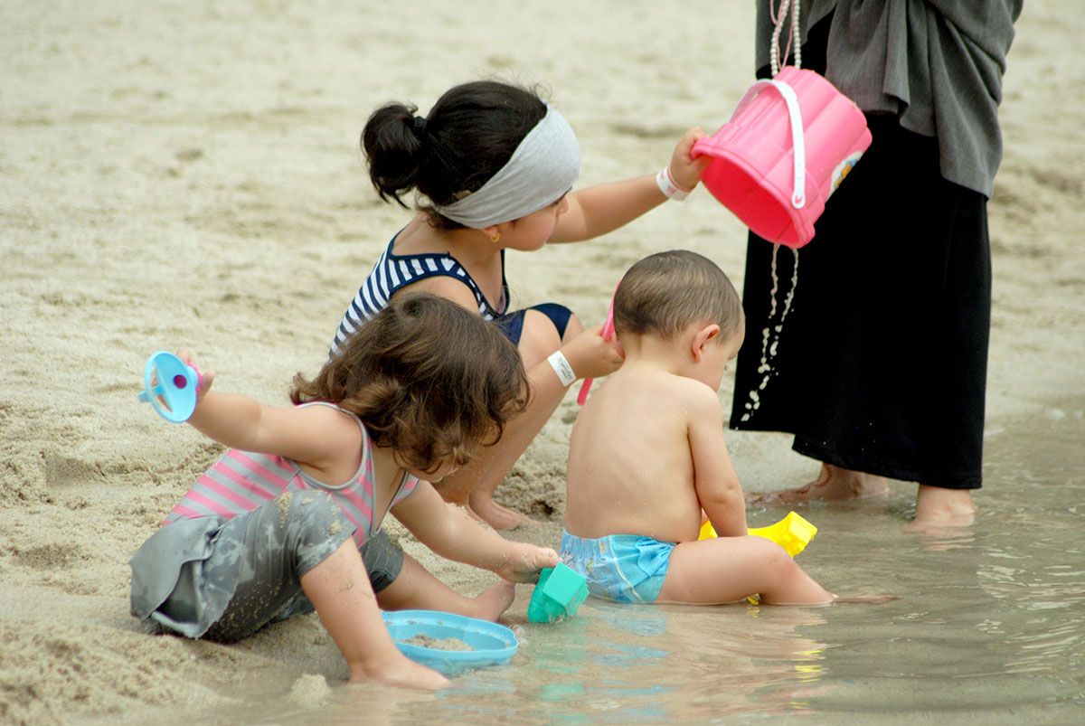 Catch some at the largest man-made wave at the Surf Beach, Sunway Lagoon! Set in the middle of a hustling city centre, it’s the perfect getaway for family and friends! Kids are playing sand by the surf beach