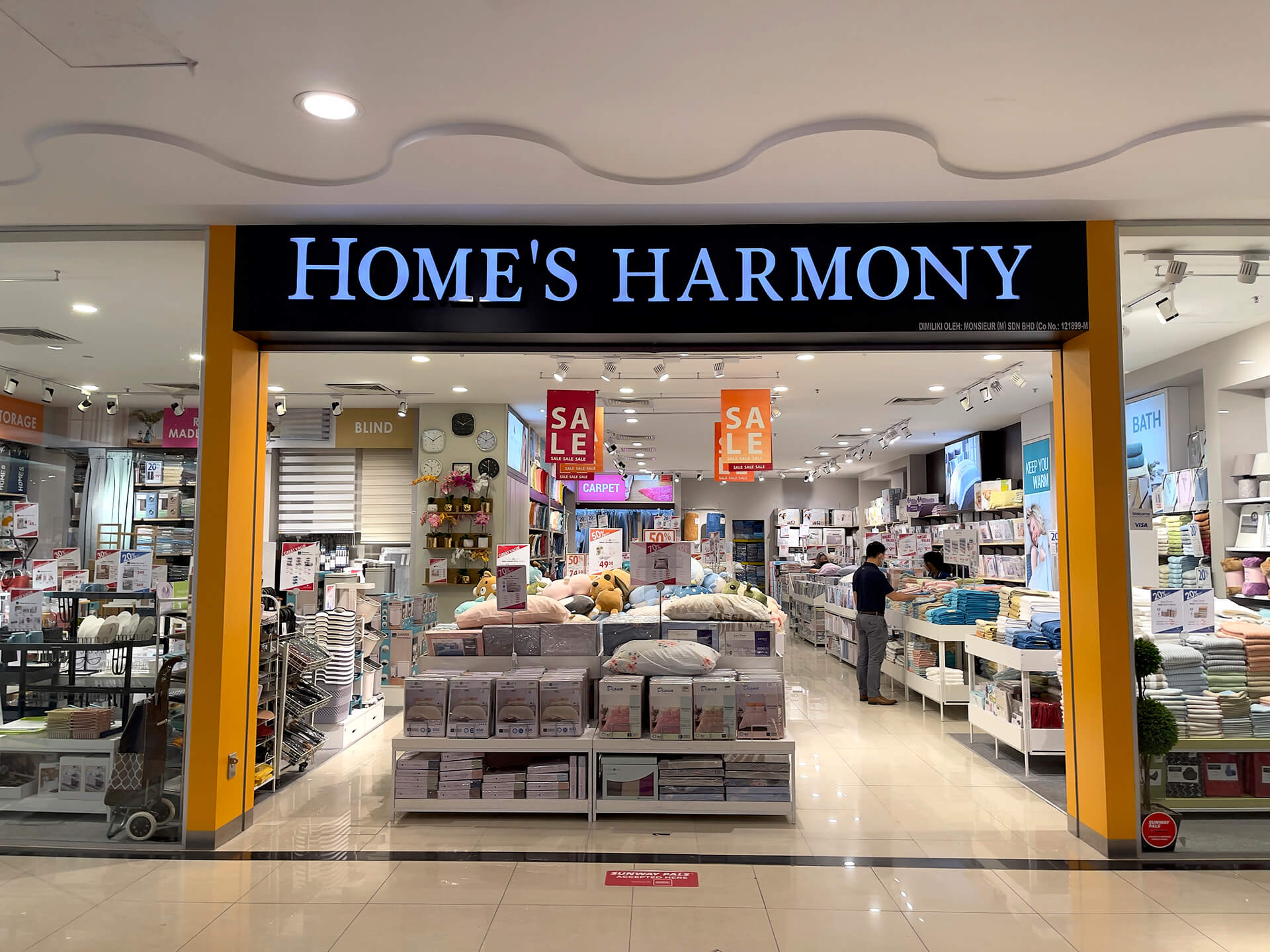 Malaysia’s leading home and living retailer. 